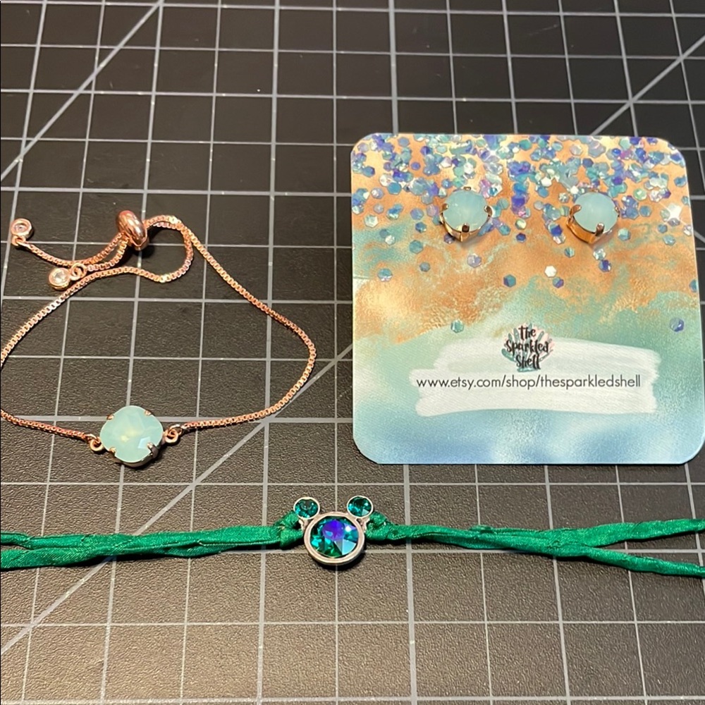 The Sparkled Shell Jewelry Lot Disney Mickey Mouse Bracelet Opal Earrings